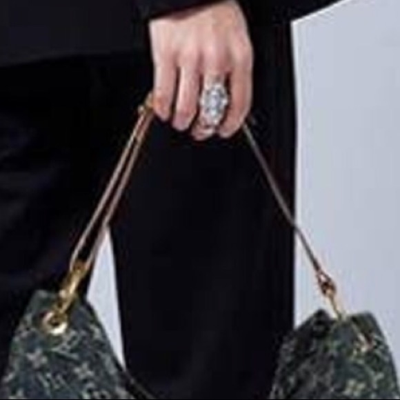 ⭐️Host Pick⭐️Authentic Louis Vuitton Denim Daily GM Monogram Hobo Bag - Picture 15 of 16